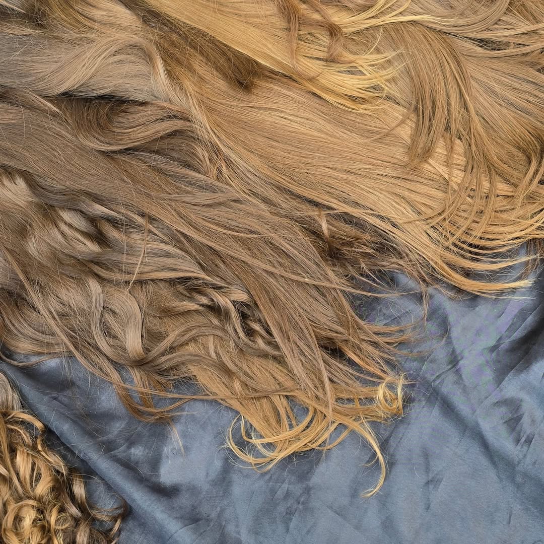 Straight natural hair Golden hair